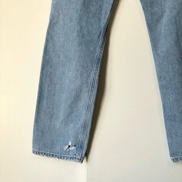 Agolde 90's Mid Rise Loose Fit in Captured - Picture 8 of 11